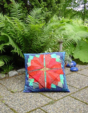 Chameleon Quilt no 2 'Christmas lasts till Easter'