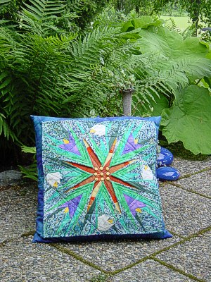 Chameleon Quilt no 2 'Christmas lasts till Easter'